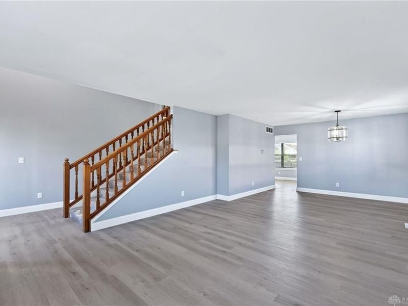 6660 Deer Bluff Drive, Huber Heights, OH 45424 Photo 8