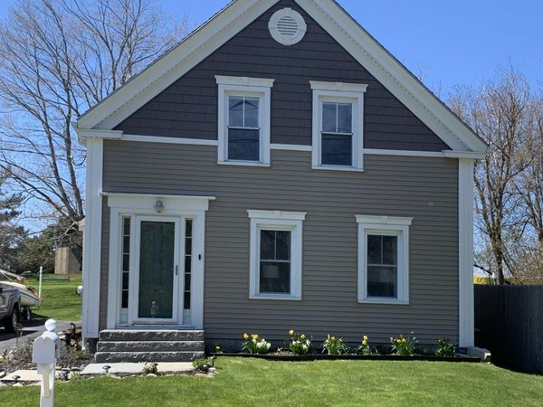 15 Wadsworth Street, Thomaston, ME 04861