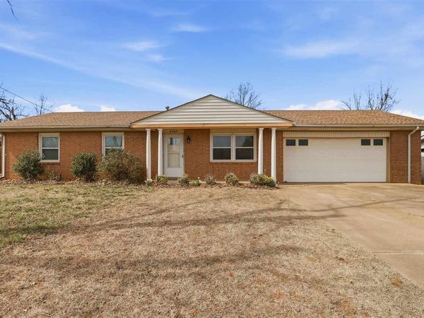 1303 N 14th, Perry, OK 73077