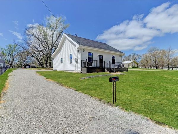 608 S Camden Street, Richmond, MO 64085