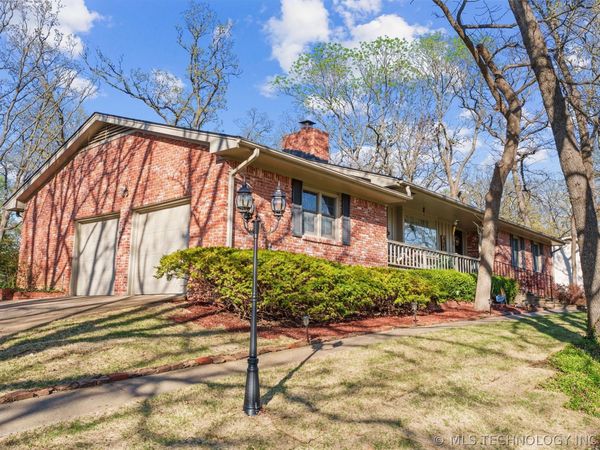 2124 Skyline Drive, Bartlesville, OK 74006