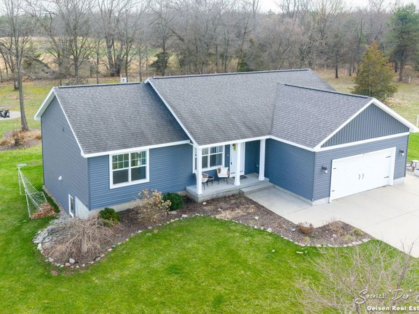 9701 Coyote Trail, Belding, MI 48809