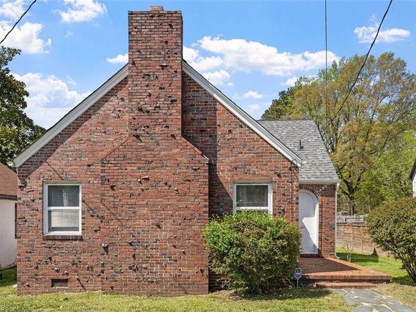 2705 Roxboro Street, Durham, NC 27704