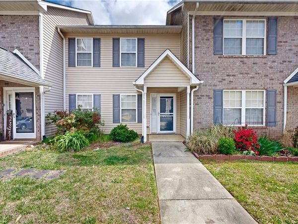 4121 BENTLEY Drive, Randleman, NC 27317