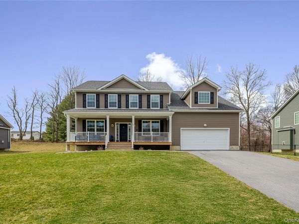 77 Kensington Lane , Poughkeepsie, NY 12603