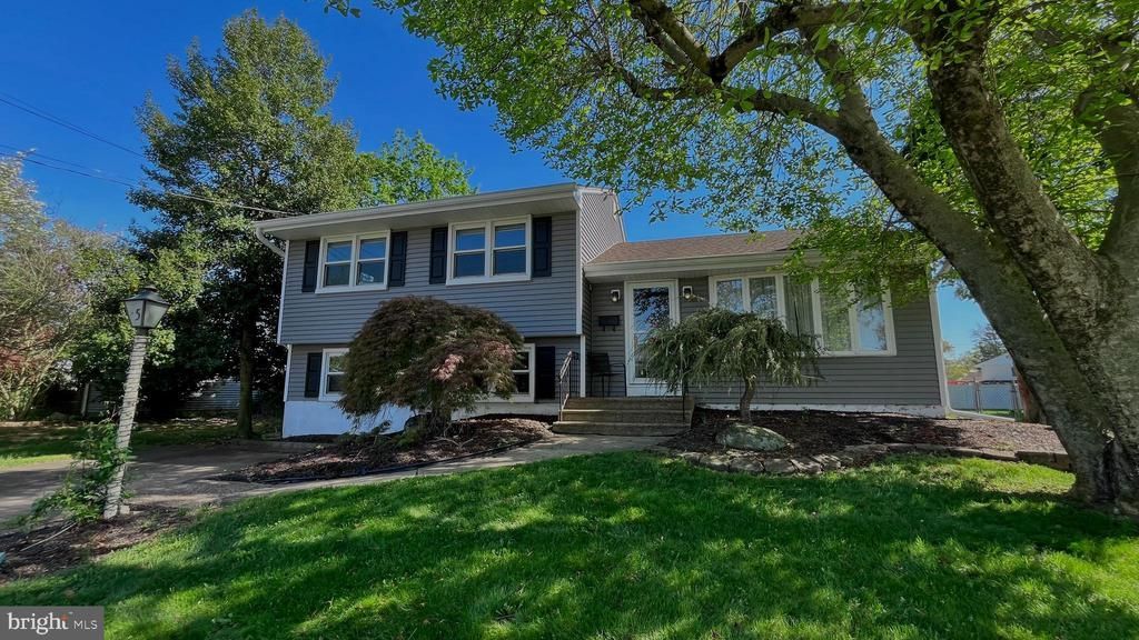 75 Winding Way, Hamilton, NJ 08620 Main Photo