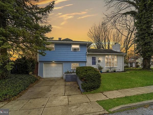 601 S ELMWOOD AVENUE , GLENOLDEN, PA 19036