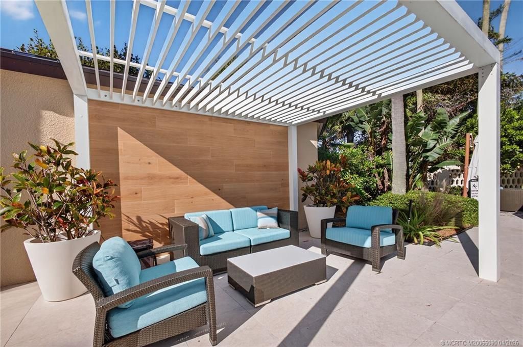 2920 SE Dune Drive, Unit 420, Stuart, FL 34996 Photo