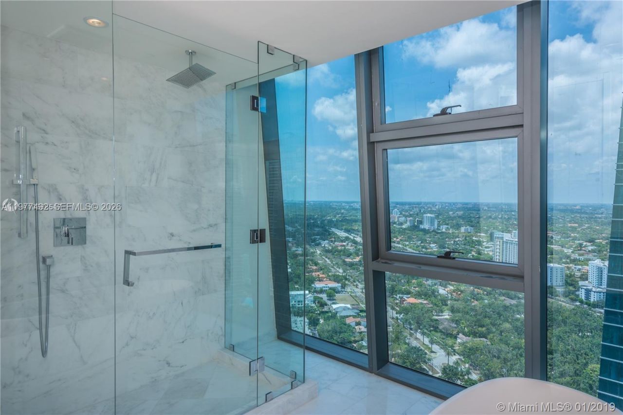 1451 Brickell Ave , Unit 4004, Miami, FL 33131 Photo