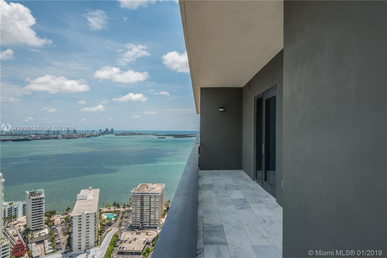 1451 Brickell Ave , Unit 4004, Miami, FL 33131 Photo