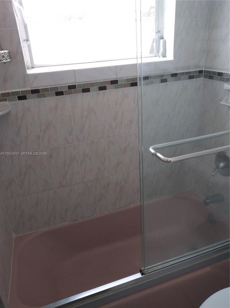 141 NE 10th Ave , Unit 29B, Hallandale Beach, FL 33009 Photo