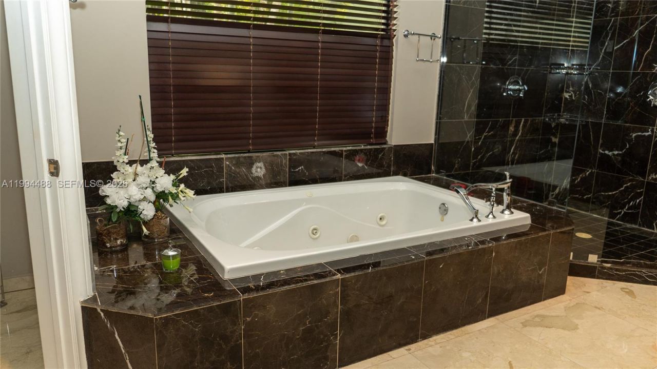 6200 SW 97th Ave , Miami, FL 33173 Photo