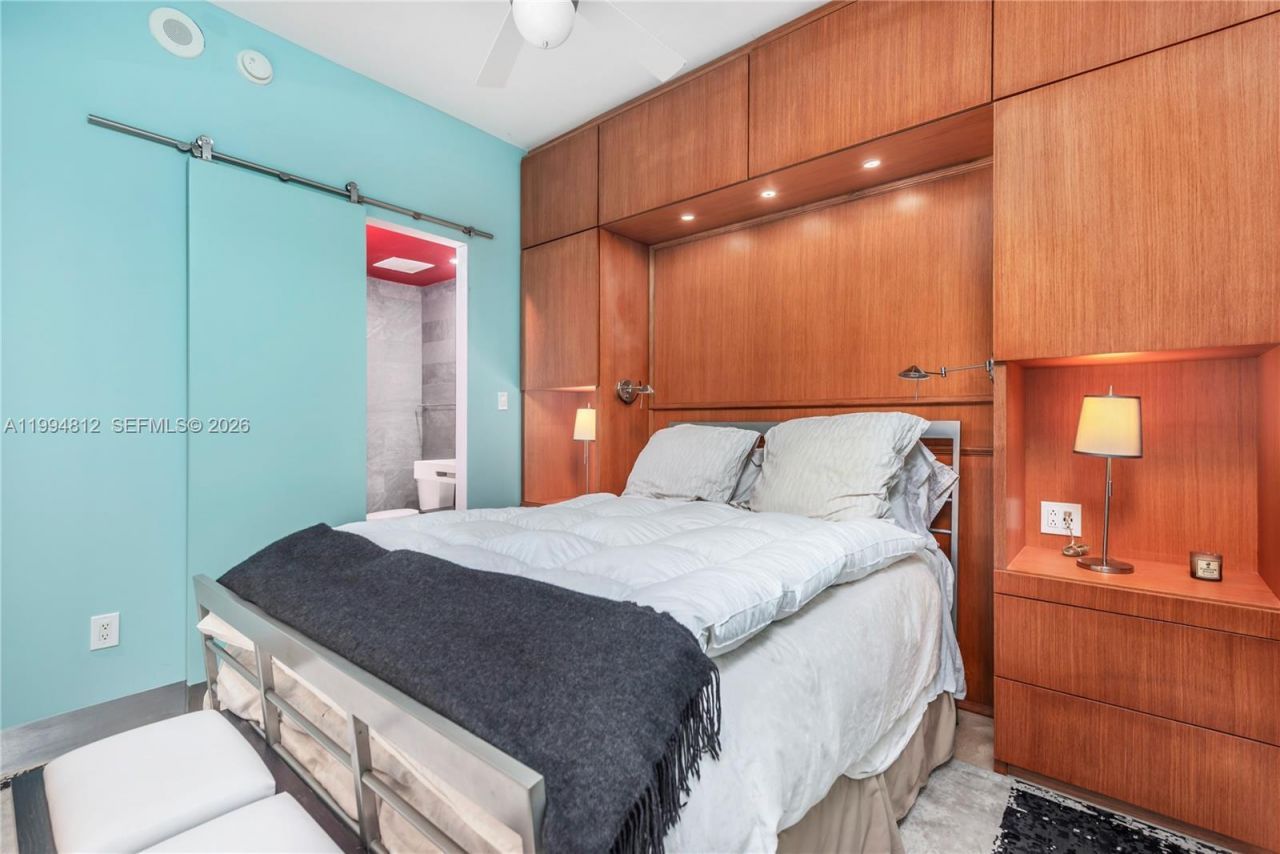 100 S Pointe Dr , Unit 610, Miami Beach, FL 33139 Photo