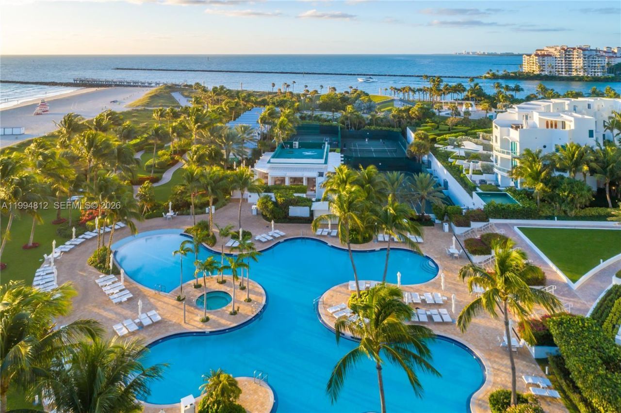 100 S Pointe Dr , Unit 610, Miami Beach, FL 33139 Photo