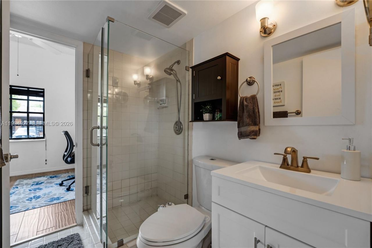 10101 Woodbury Ct , Pembroke Pines, FL 33026 Photo