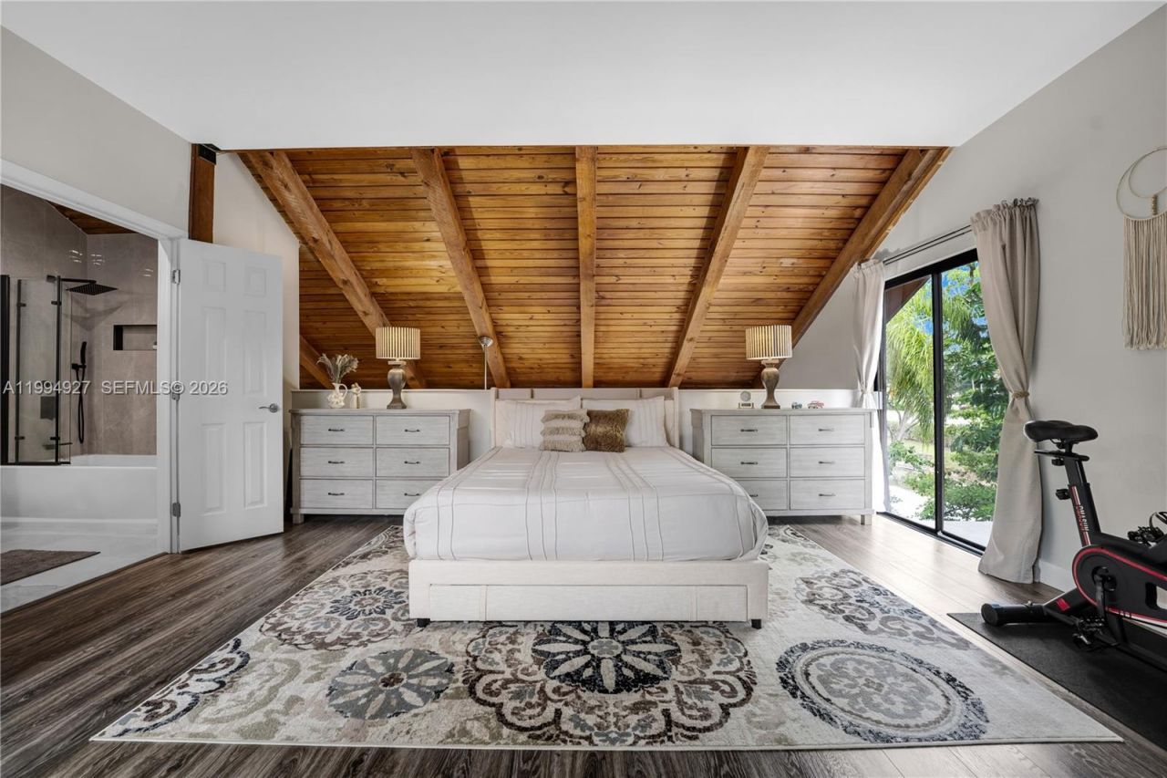 10101 Woodbury Ct , Pembroke Pines, FL 33026 Photo