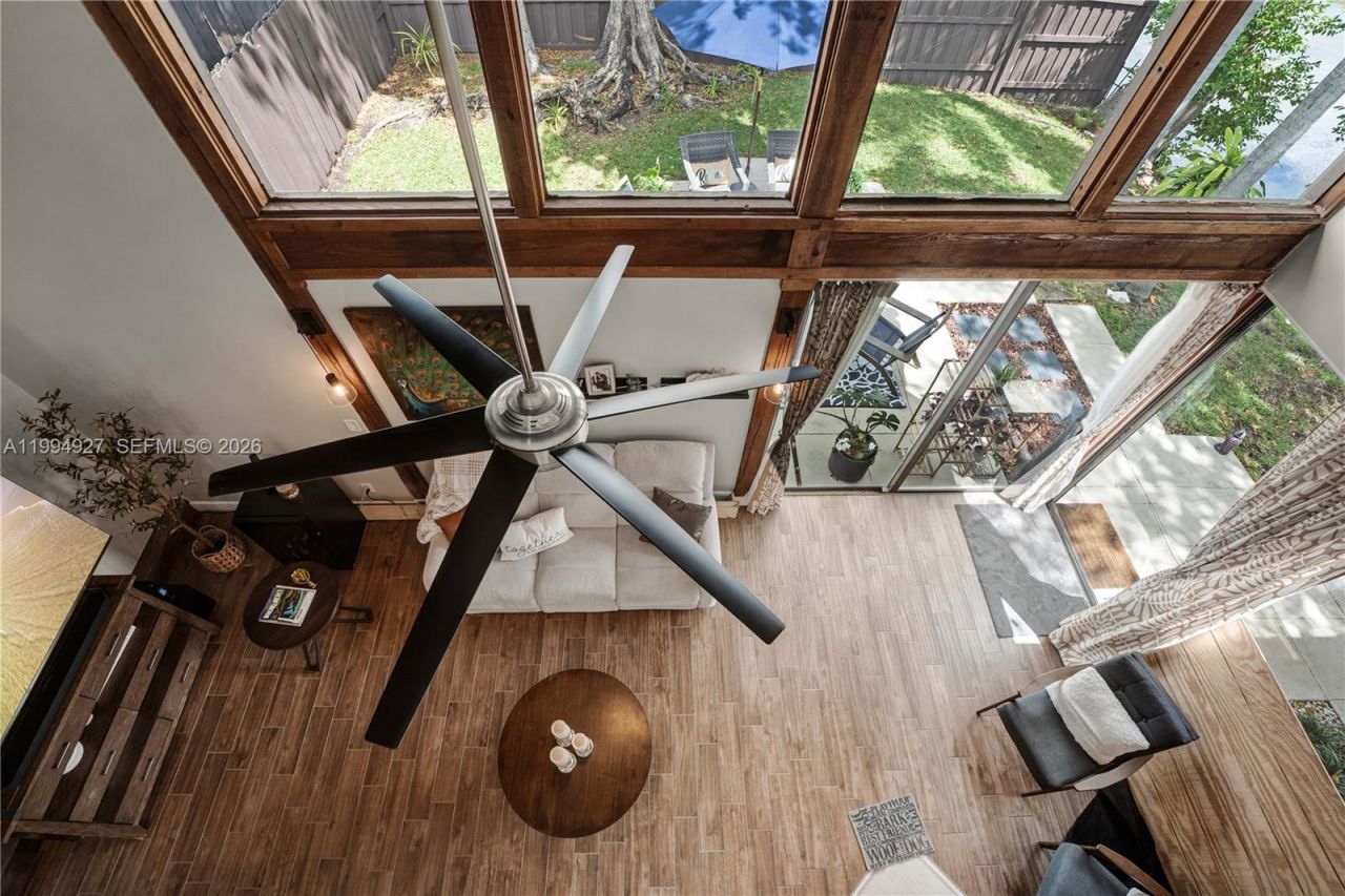 10101 Woodbury Ct , Pembroke Pines, FL 33026 Photo