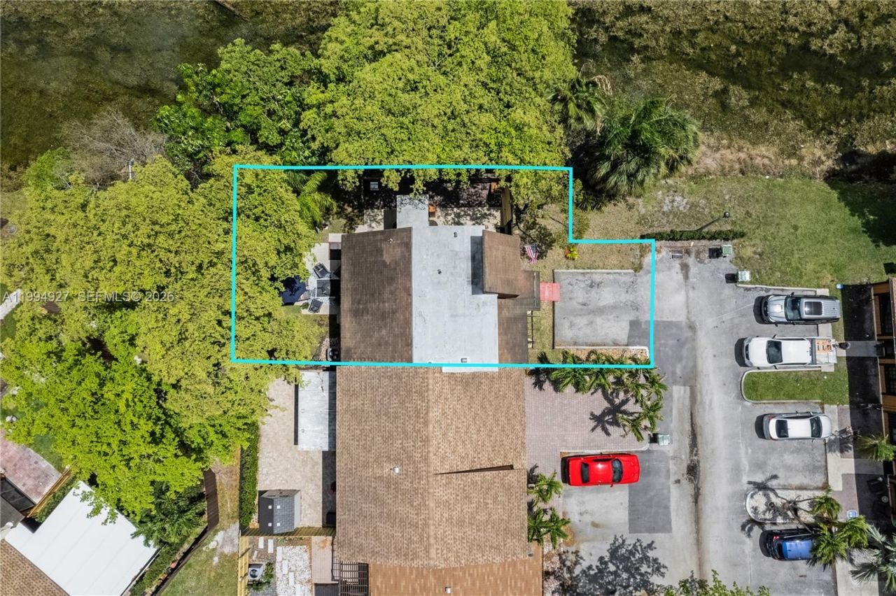 10101 Woodbury Ct , Pembroke Pines, FL 33026 Photo