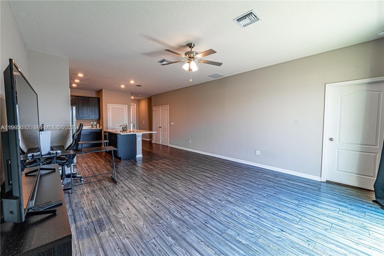 5204 Jovial Ct , Unit 5204, Fort Pierce, FL 34947 Photo