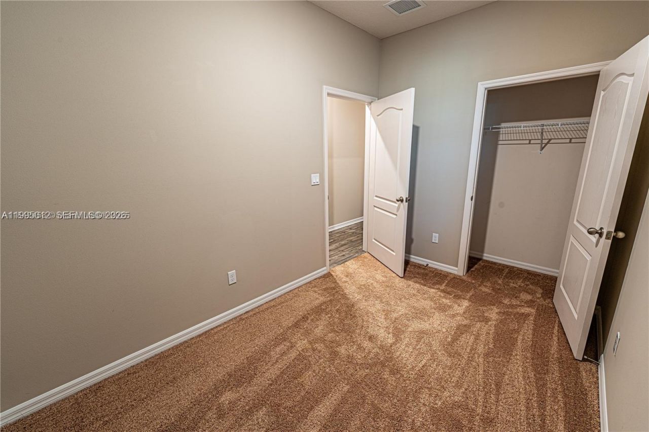 5204 Jovial Ct , Unit 5204, Fort Pierce, FL 34947 Photo