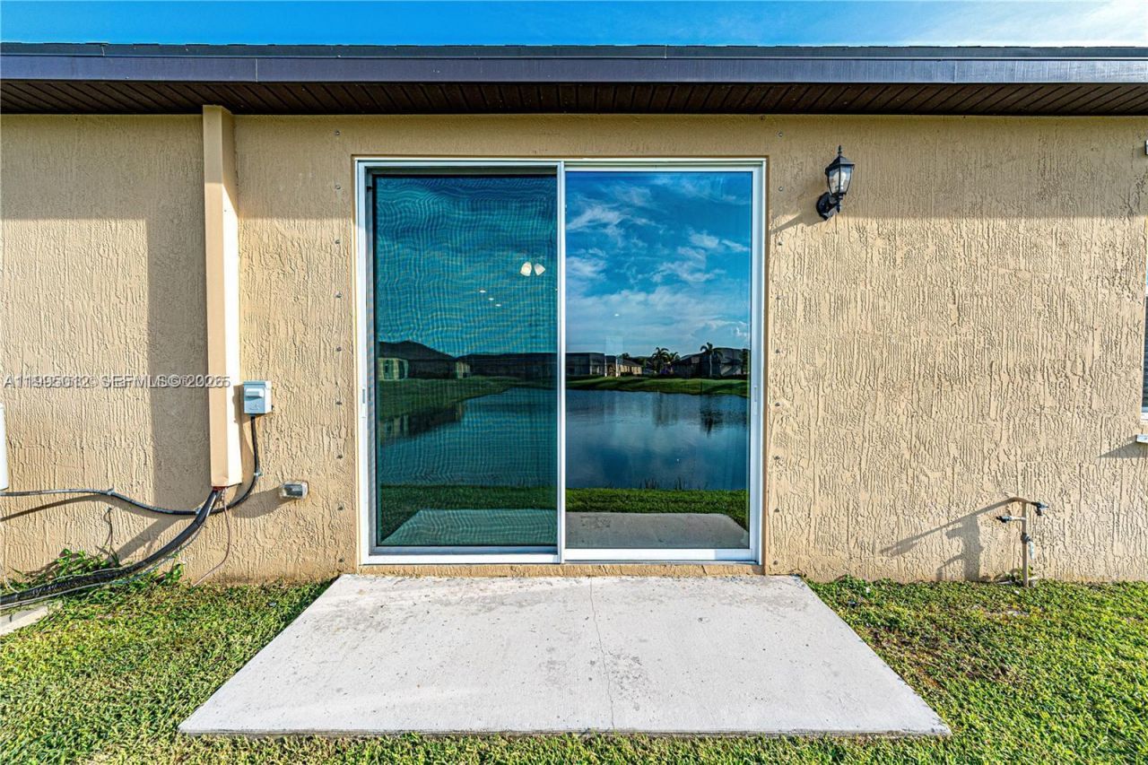 5204 Jovial Ct , Unit 5204, Fort Pierce, FL 34947 Photo