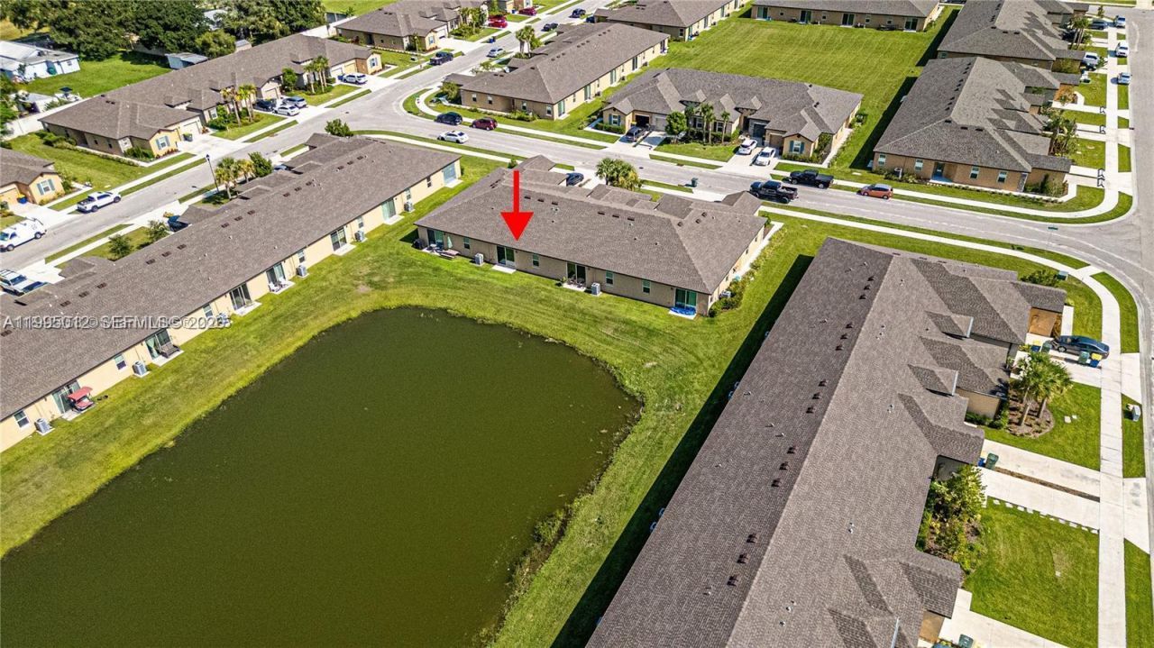 5204 Jovial Ct , Unit 5204, Fort Pierce, FL 34947 Photo