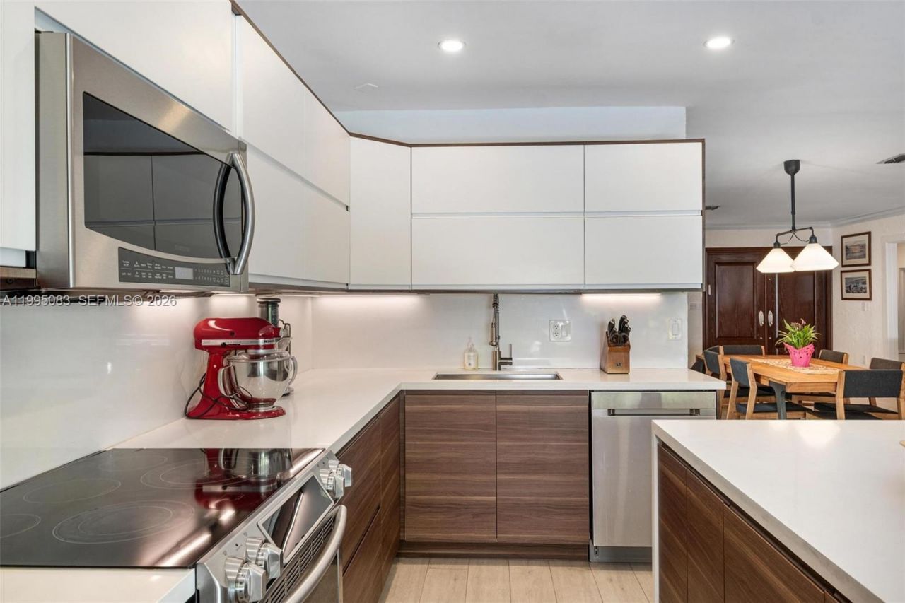 1437 Baracoa Ave , Coral Gables, FL 33146 Photo