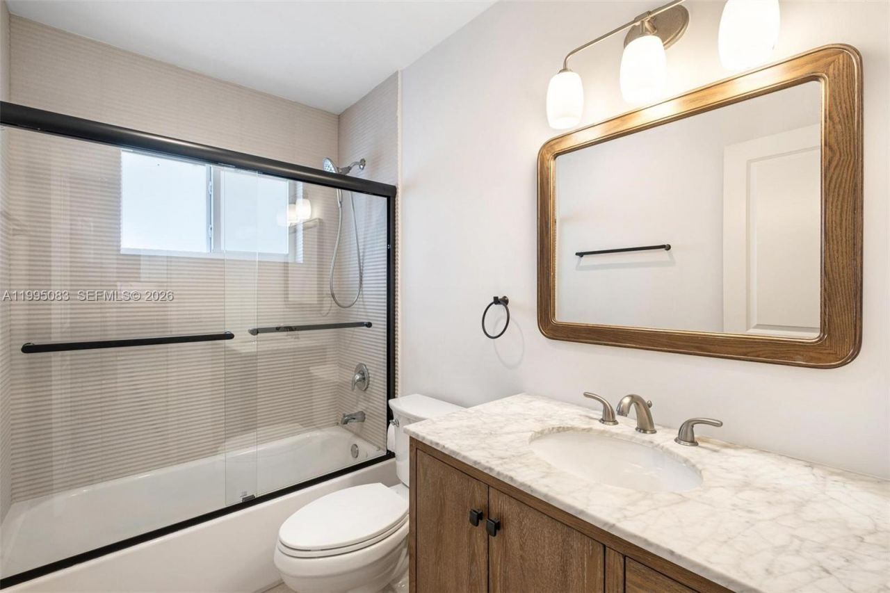 1437 Baracoa Ave , Coral Gables, FL 33146 Photo