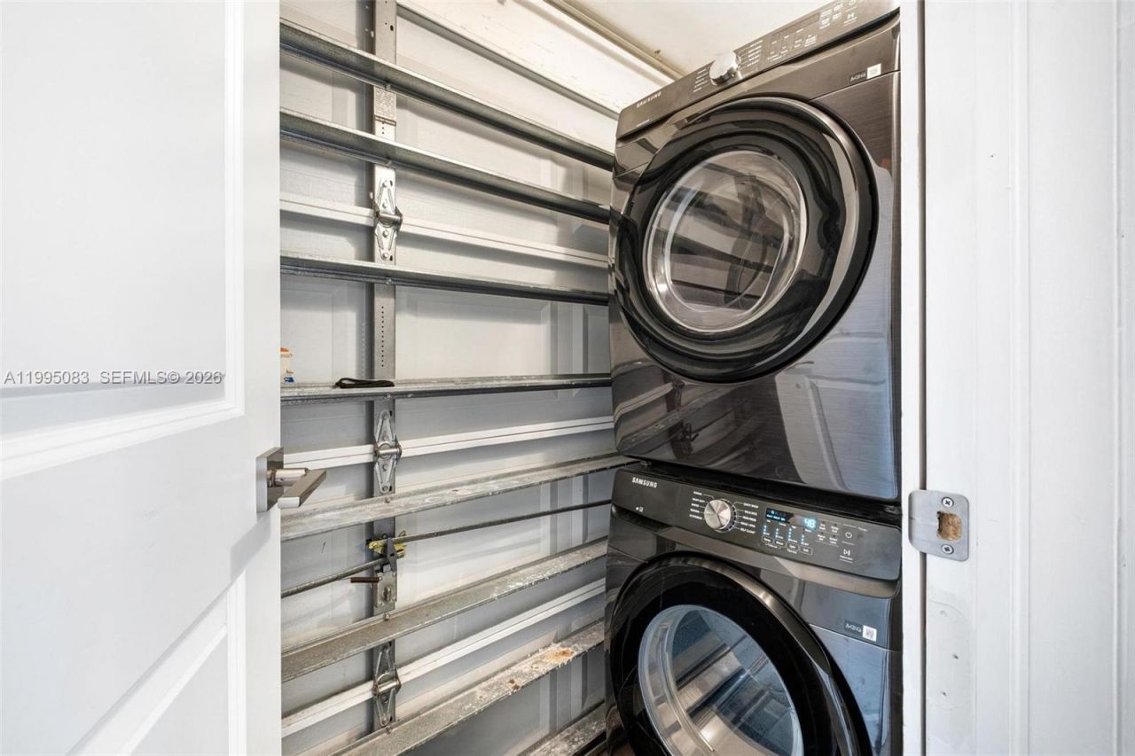 1437 Baracoa Ave , Coral Gables, FL 33146 Photo