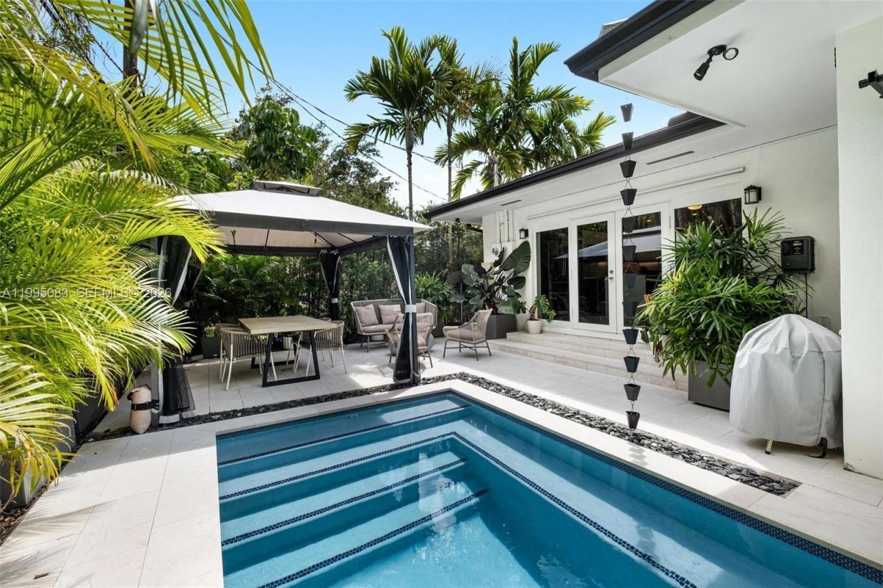 1437 Baracoa Ave , Coral Gables, FL 33146 Photo