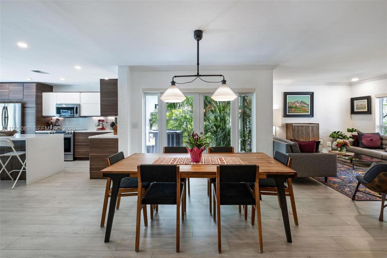 1437 Baracoa Ave , Coral Gables, FL 33146 Photo