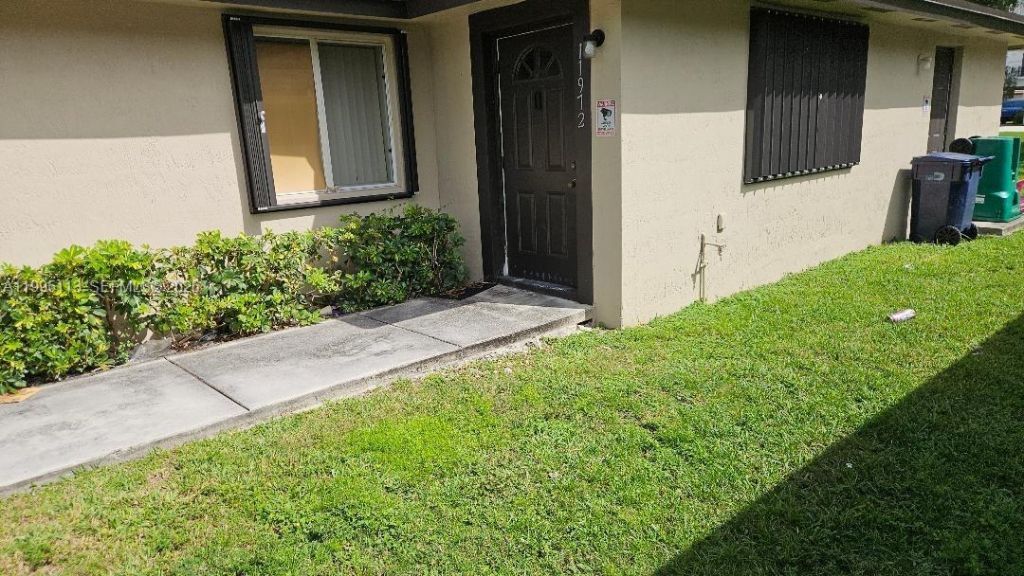 11972 SW 217th St, Unit 11972, Miami, FL 33170 Photo