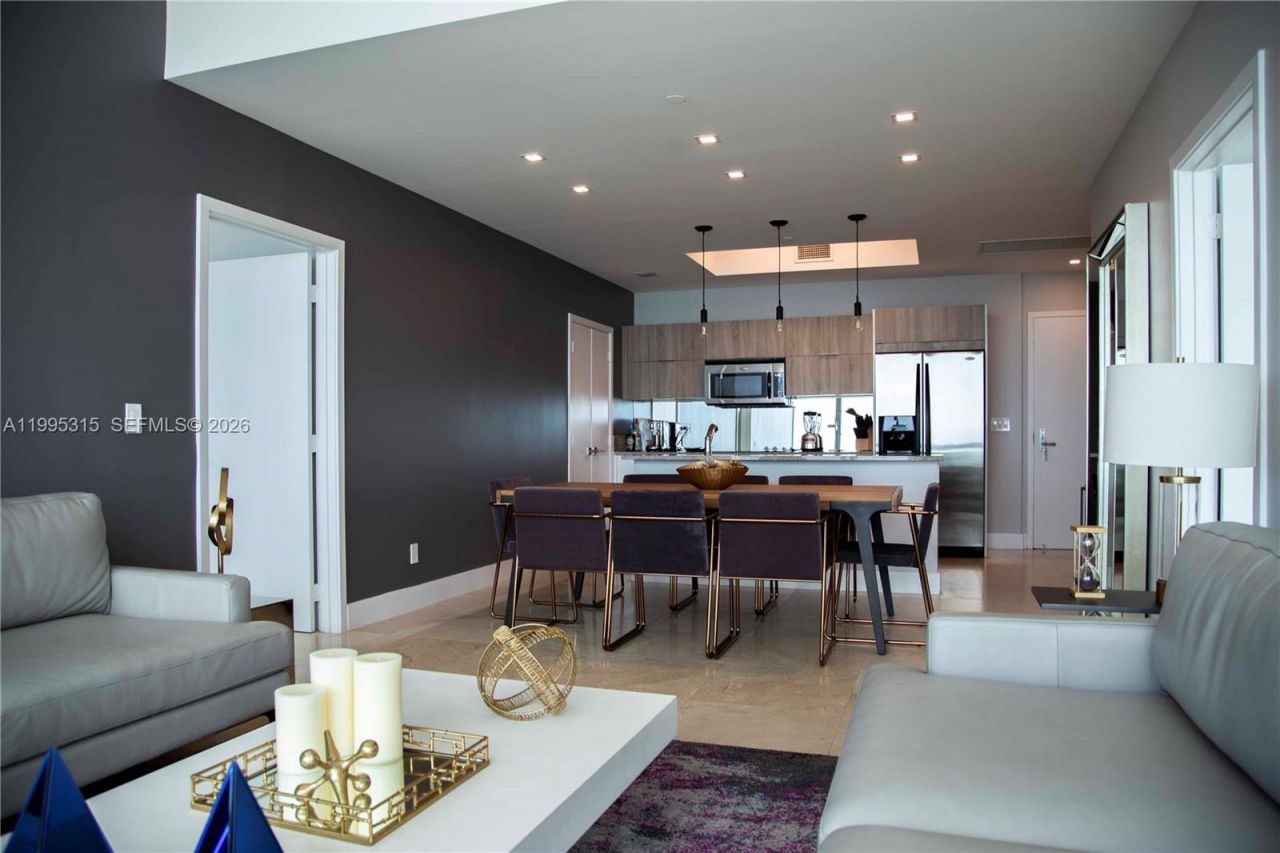 888 Biscayne Blvd , Unit 5207, Miami, FL 33132 Photo