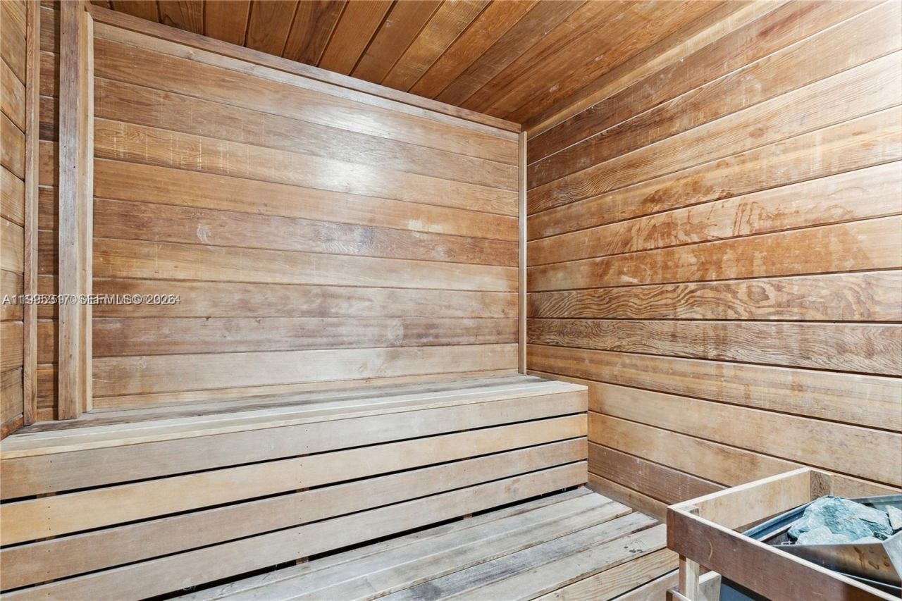 8855 Collins Ave. Oceanfront Direct , Unit 4C, Surfside, FL 33154 Photo