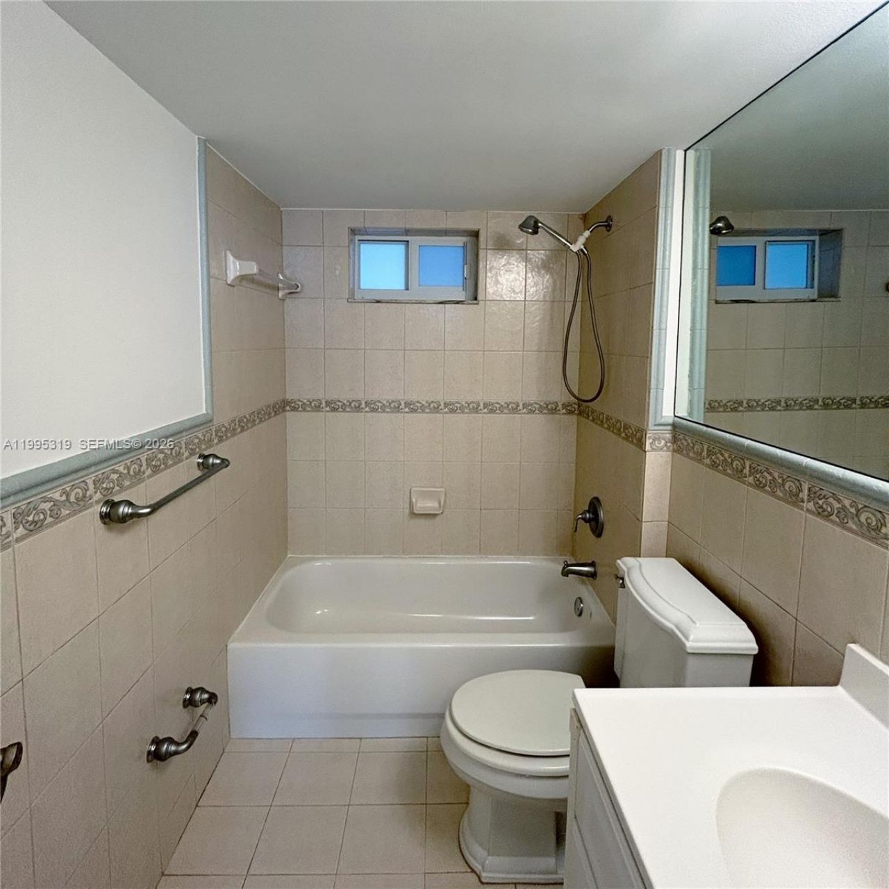 1665 Bay Rd , Unit 322, Miami Beach, FL 33139 Photo