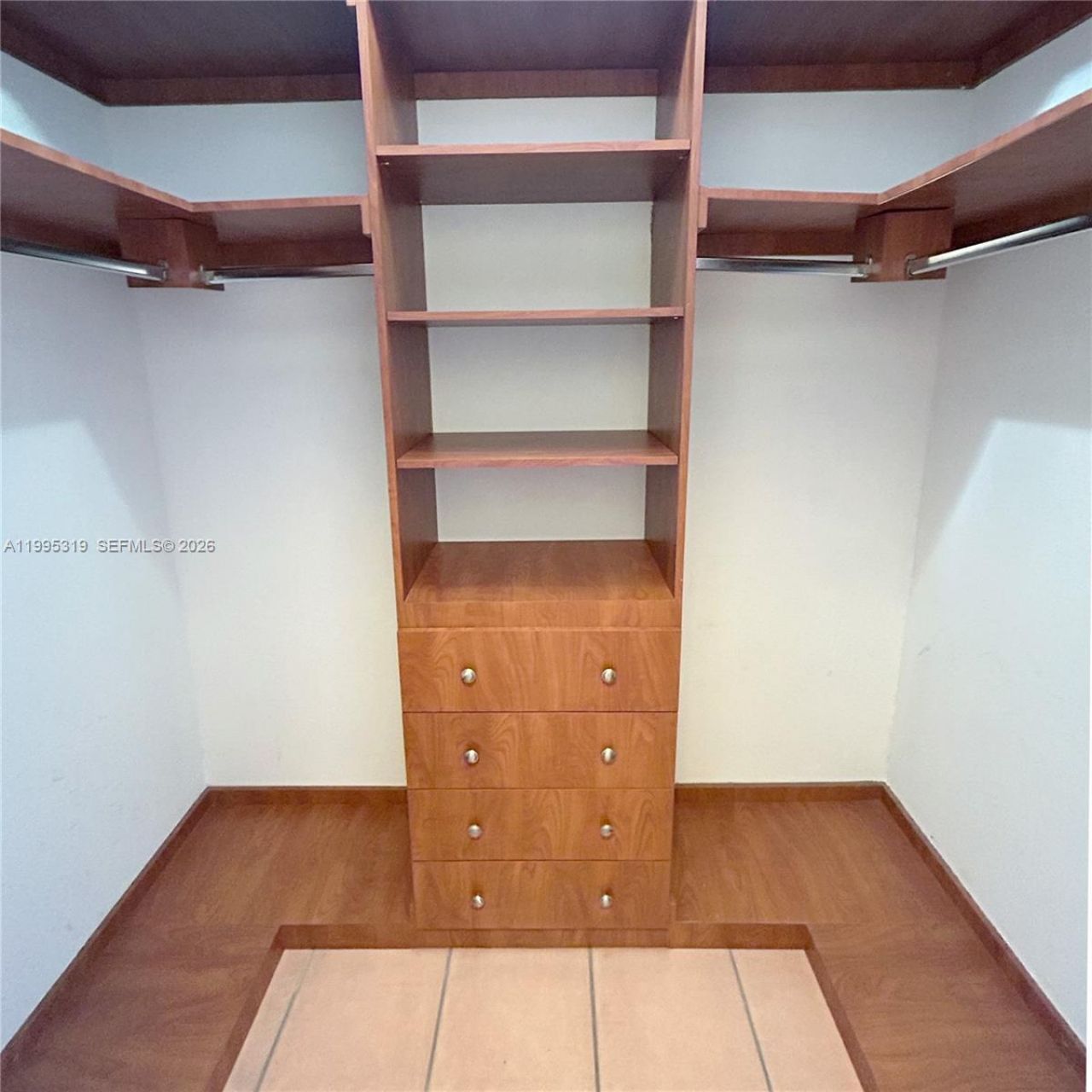 1665 Bay Rd , Unit 322, Miami Beach, FL 33139 Photo