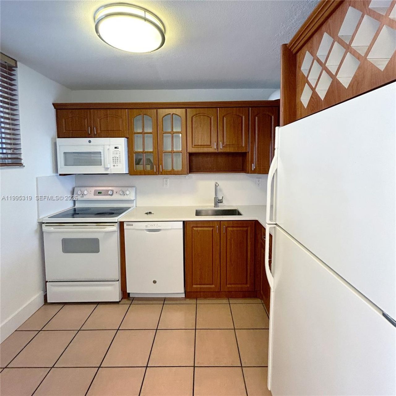1665 Bay Rd , Unit 322, Miami Beach, FL 33139 Photo