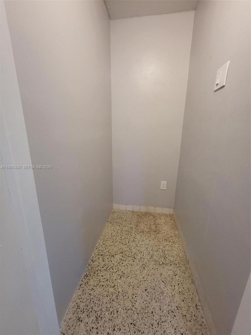 200 SE 3rd St , Unit 2, Dania Beach, FL 33004 Photo