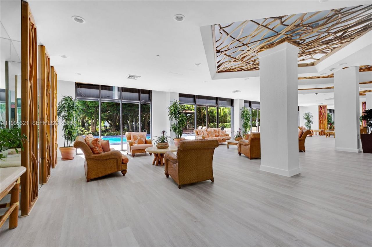 1450 Brickell Bay Dr , Unit 1814, Miami, FL 33131 Photo