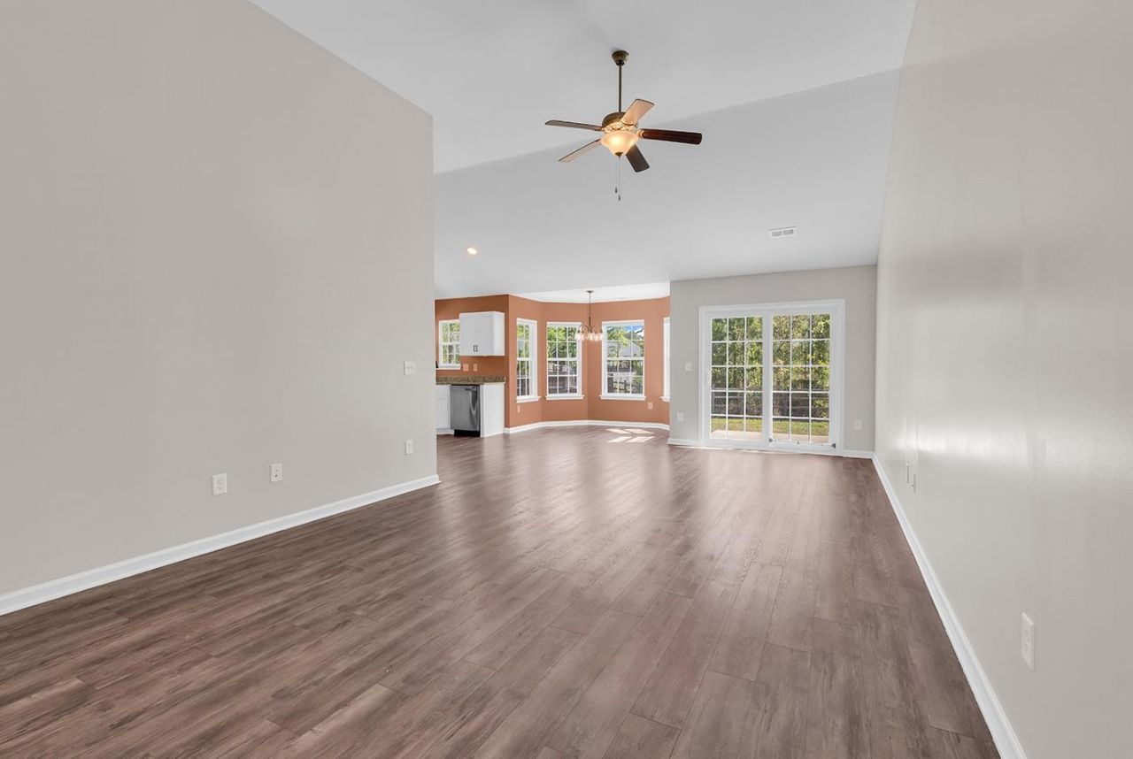 4706 Hamp-ned Rd. Photo 10