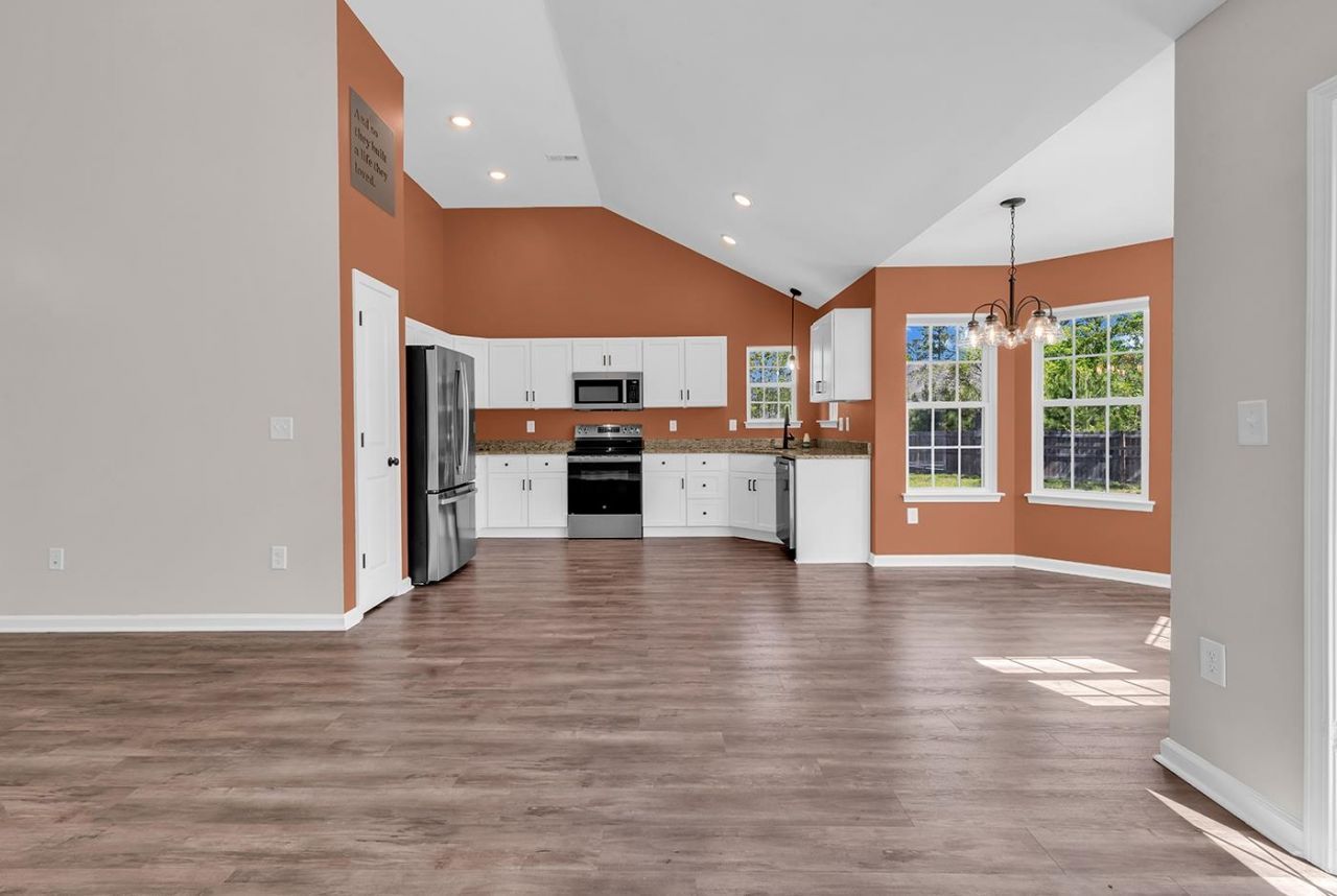 4706 Hamp-ned Rd. Photo 11