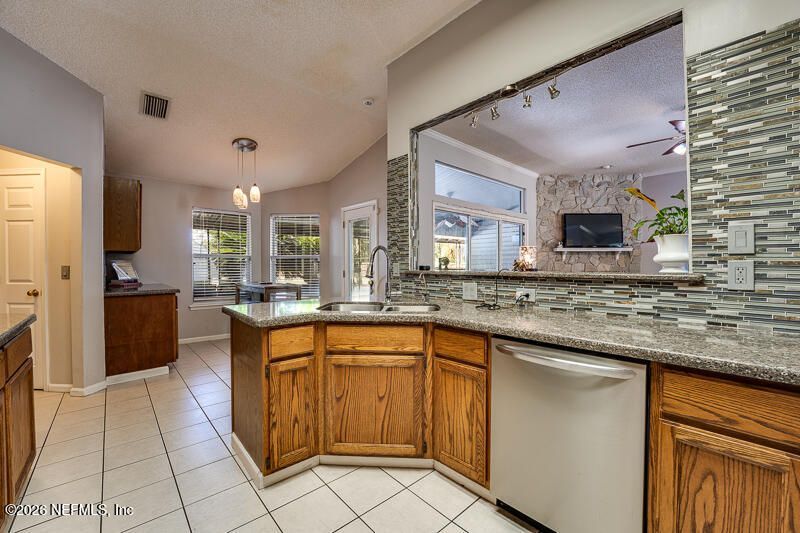 9529 Plum Lake Lane W, Jacksonville, FL 32222 Photo