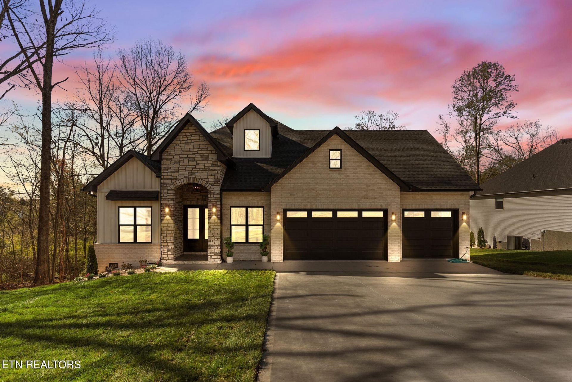 108 Doya Lane, Loudon, TN 37774 Main Photo