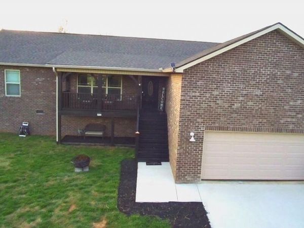 1807 Calderwood Hwy, Maryville, TN 37801