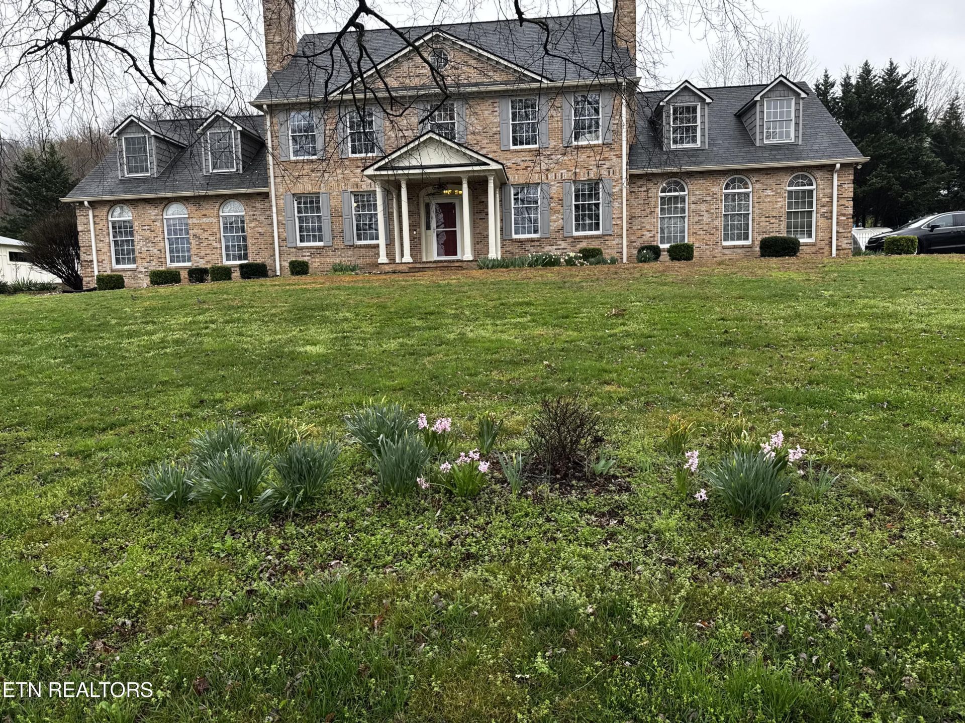 700 S Kentucky St, Kingston, TN 37763 Main Photo