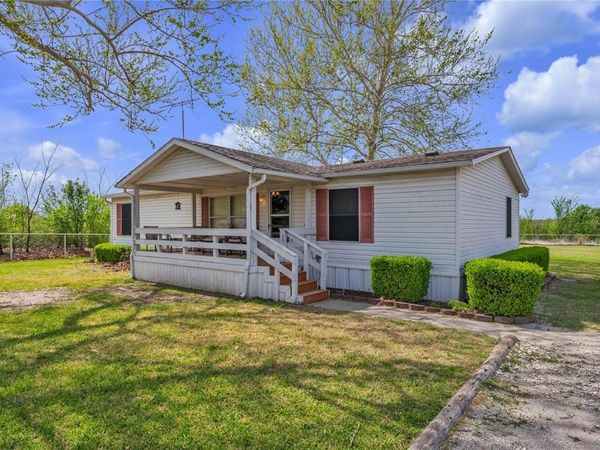 3004 State Highway 101 , Bowie, TX 76230