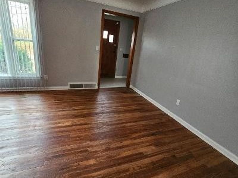 19812 Marvin Road, Warrensville Heights, OH 44128 Photo 4