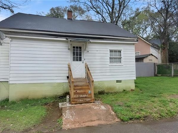 2 Willow Street, Porterdale, GA 30014