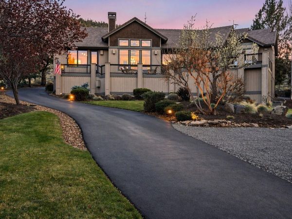 631 Sundance Ridge Court, Redmond, OR 97756