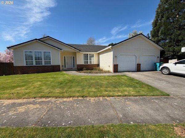 10910 NW 7TH AVE, Vancouver, WA 98685